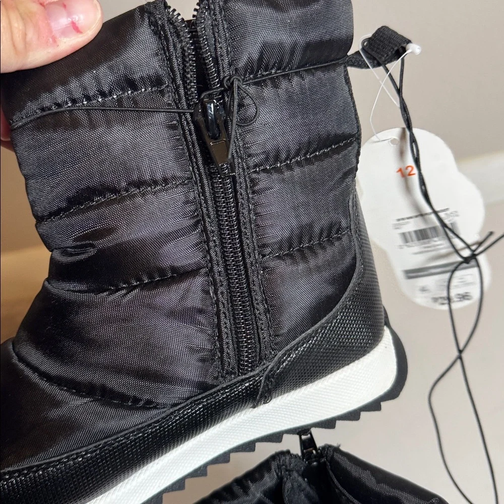 NEW winter snow boots shoes girls boys size 12 black neon sledding NWT warm